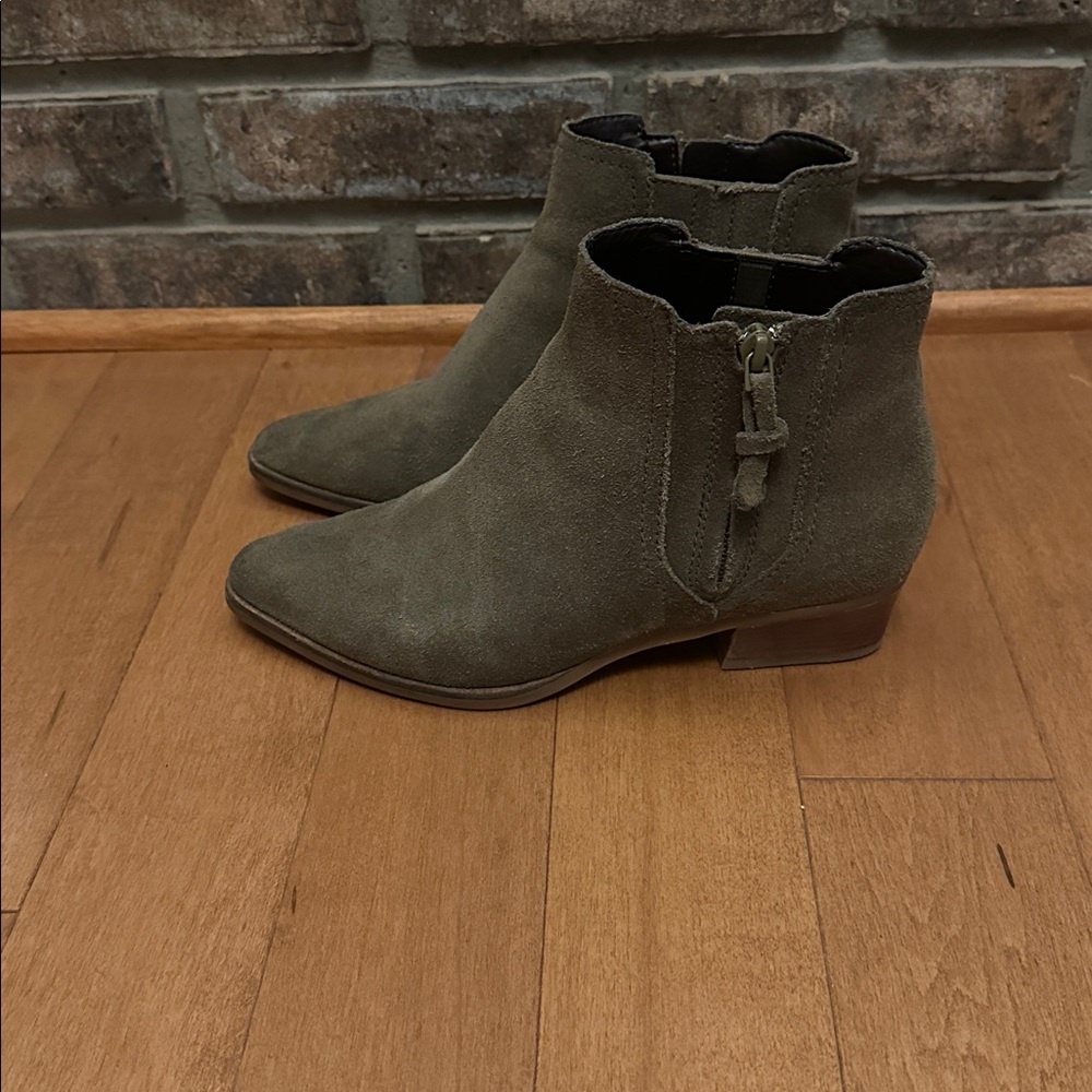 Cole Hann Olive Ankle Boots Size 7.5 - Picture 3 of 11